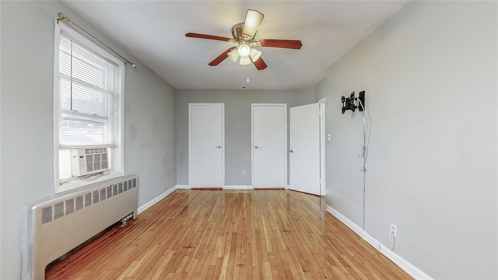 1561 Central Park Ave unit I2, Yonkers, NY 10710 - photo 1