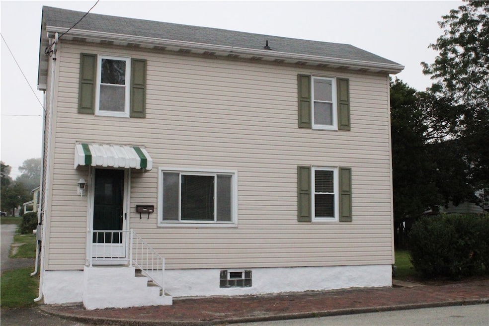 1216 Ridge Ave, Latrobe, PA 15650 - photo 1