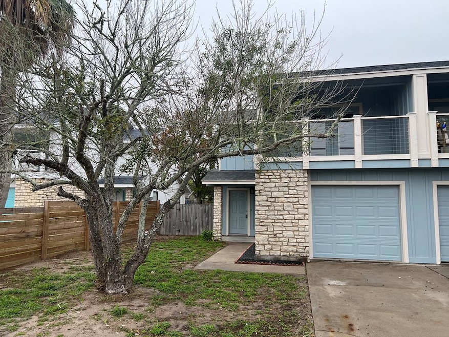 1019 A N Allen unit A, Rockport, TX 78382 - photo 1