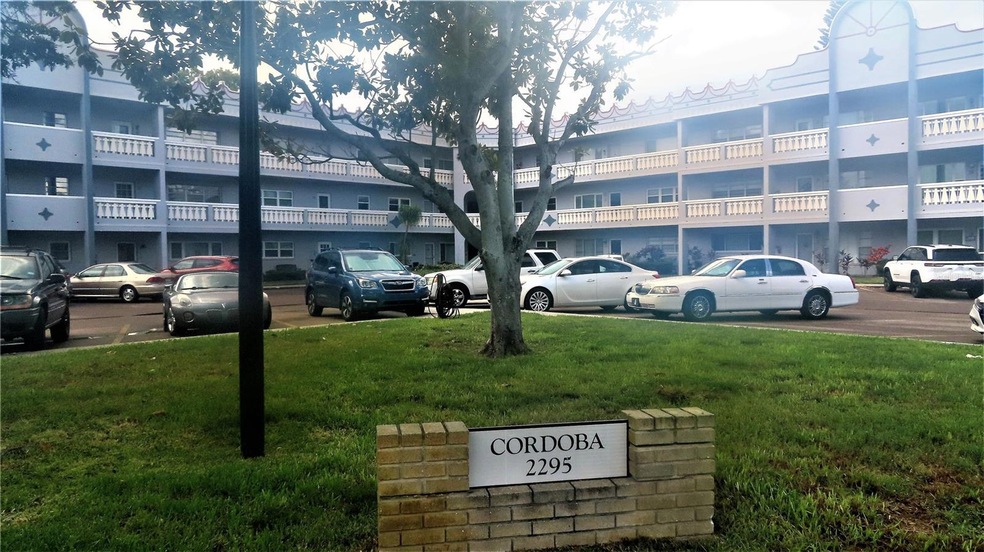 2295 Americus Blvd E unit 29, Clearwater, FL 33763 - photo 1