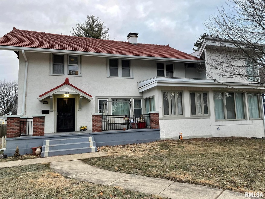 140 9th St, Lincoln, IL 62656 - photo 1