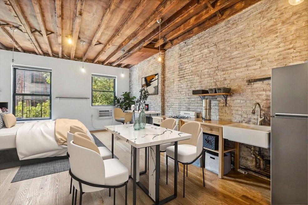 105 W 77th St unit 3F, New York, NY 10024 - photo 1