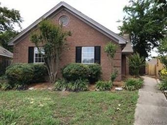 Welcome to this sweet home on Chaprice Lane.