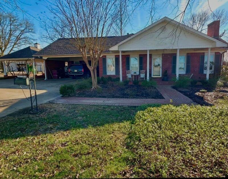 For Sale $275,000 • Co-Listing Agent