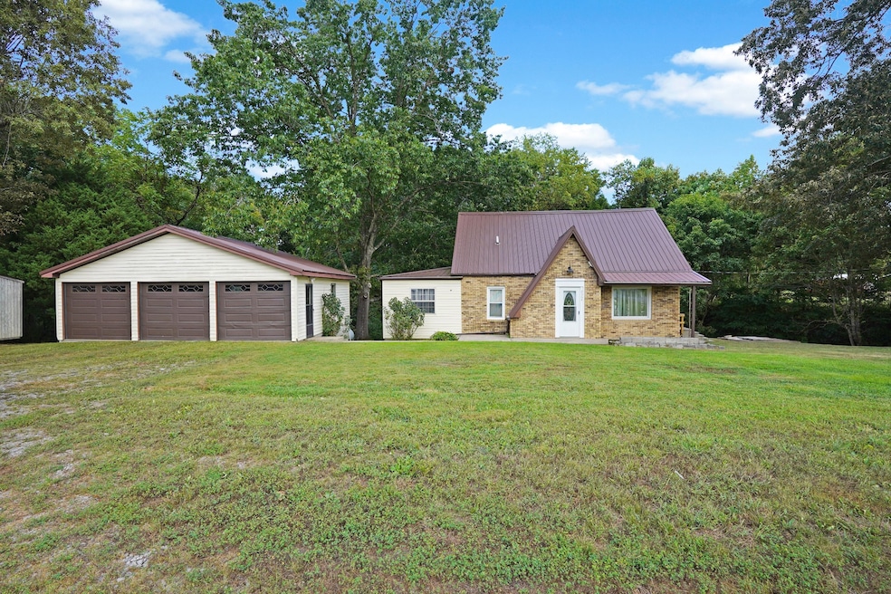 2364 Old Highway 79 unit 2364, Dover, TN 37058 - photo 1