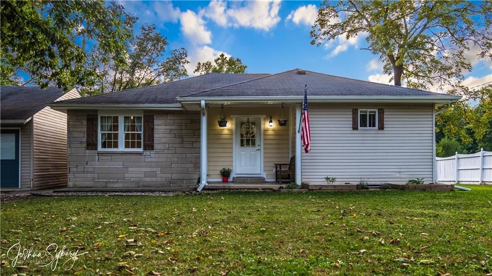 3579 E Sumner Lake Dr, Anderson, IN 46012 - photo 1