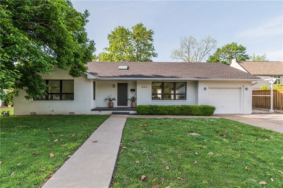 306 NW 6th St, Bentonville, AR 72712 - photo 1