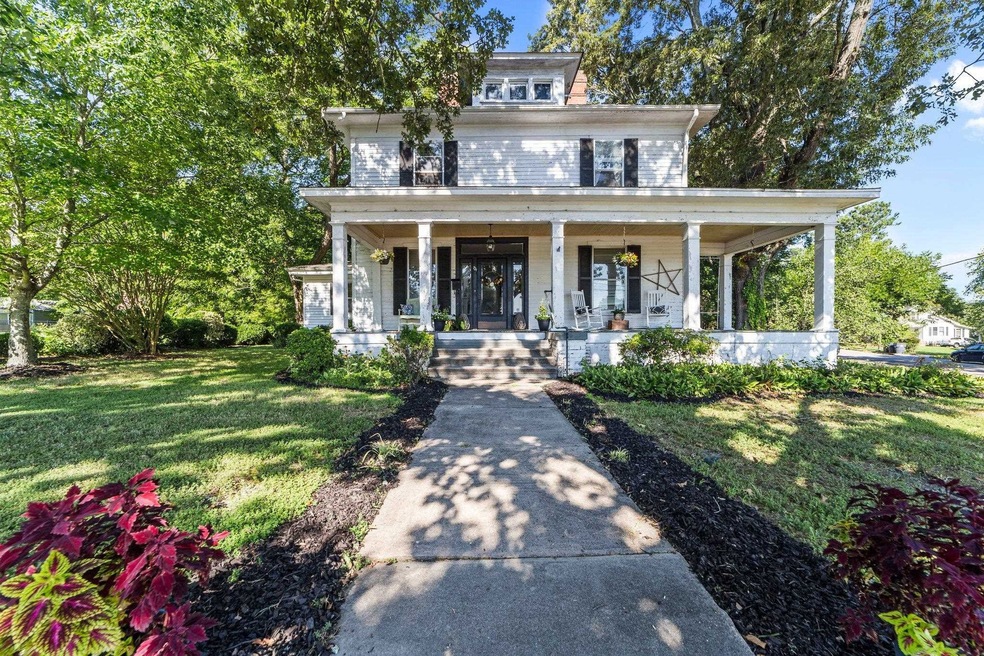 721 College St, Oxford, NC 27565 - photo 1