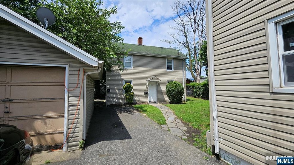 309 Hudson St, Hackensack, NJ 07601 - photo 1
