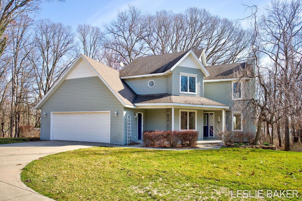 1-web-or-mls-225-beth-st