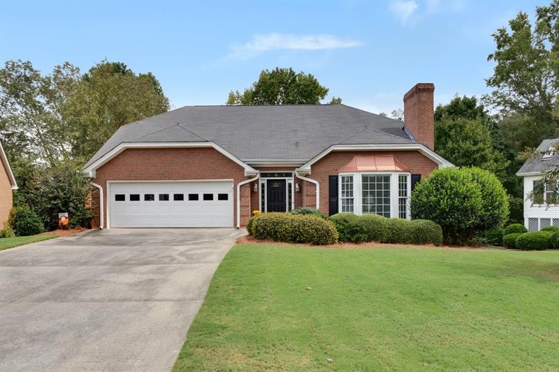 375 Carybell Ln, Alpharetta, GA 30004 - photo 1