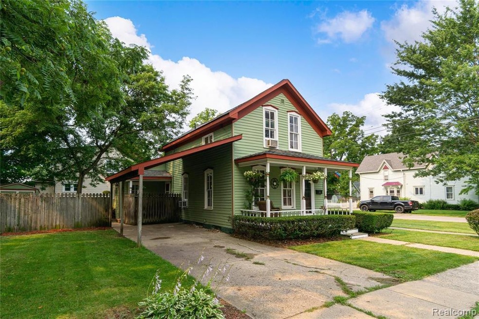 Exteriors (1 of 11).jpg