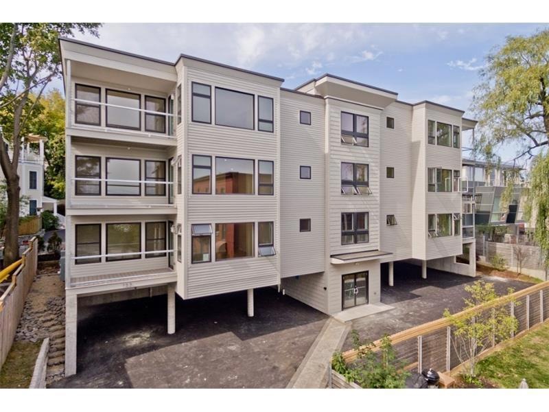 133 York St unit 5, Portland, ME 04101 - photo 1