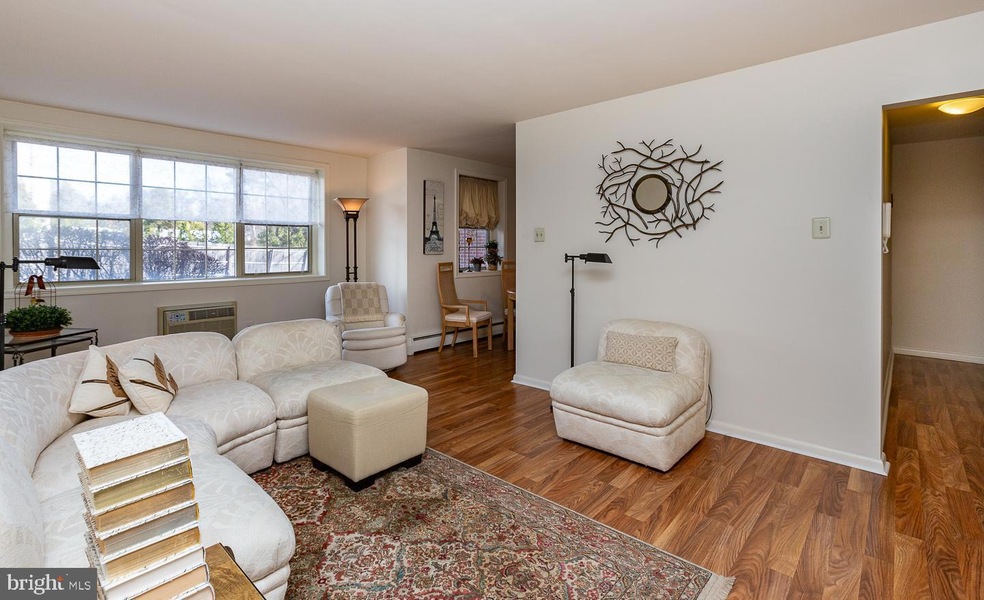 383 Lakeside Rd unit 103, Ardmore, PA 19003 - photo 1