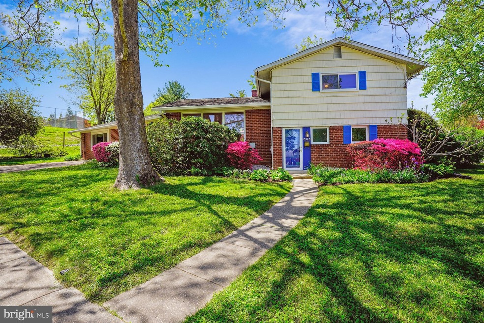 10920 Bangor Place, Kensington, MD 20895 - photo 1