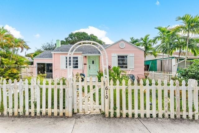Under Contract $395,000