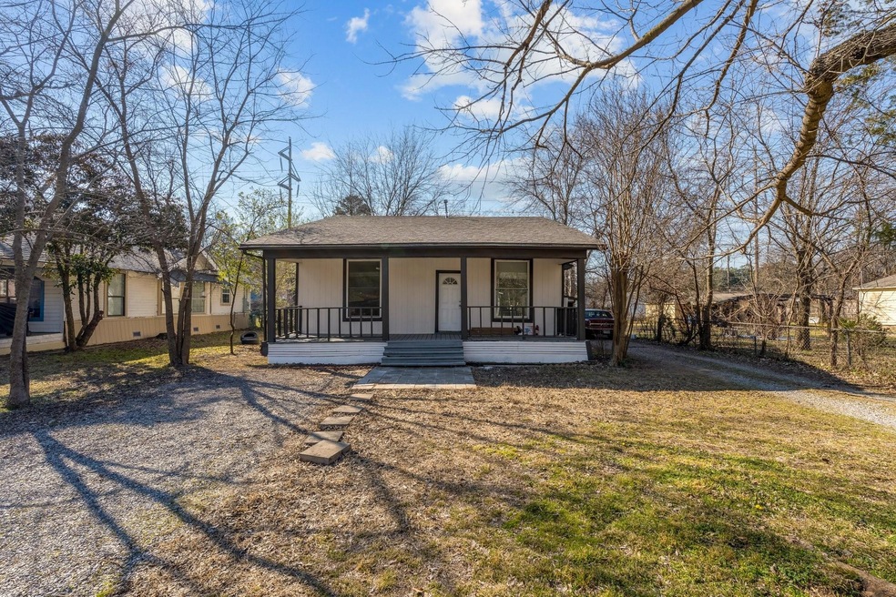 520 W Murray St unit 1, Denison, TX 75020 - photo 1