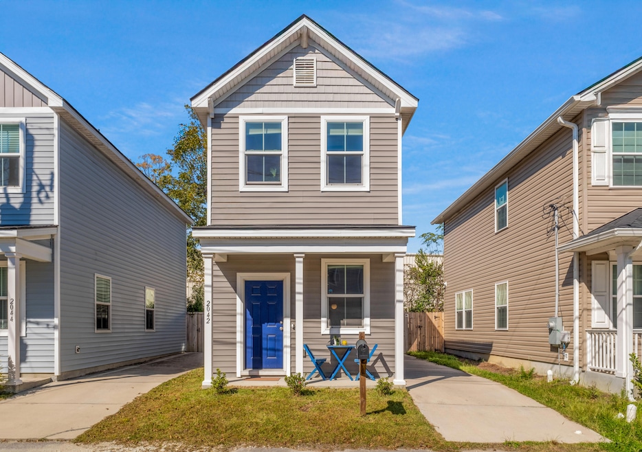 Under Contract $299,900