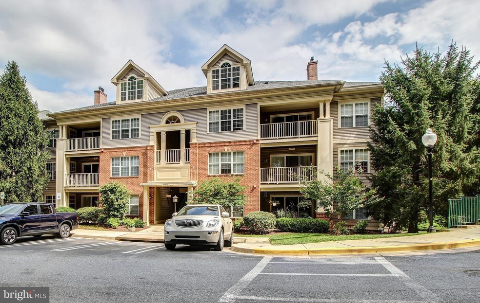 103 Timberbrook Ln unit 103, Gaithersburg, MD 20878 - photo 1