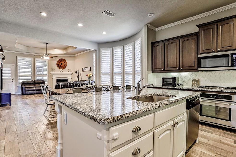 2117 Skysail Ln, Lake Dallas, TX 75065 - photo 1