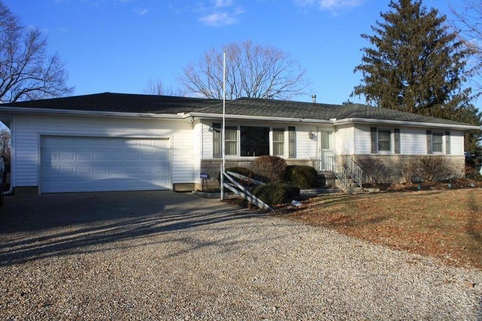 6856 Old Tarlton Pike, Circleville, OH 43113 - photo 1