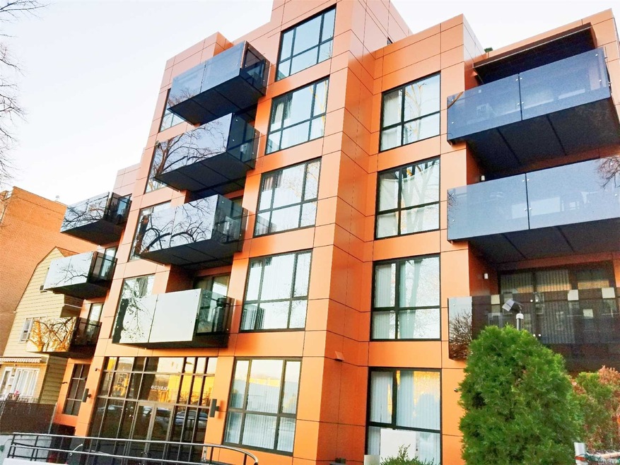 43-12 214th Place unit 5B, Bayside, NY 11361 - photo 1