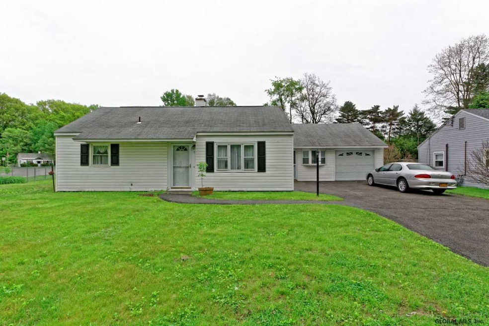 7 Beatrice Ln, Albany, NY 12205 - photo 1