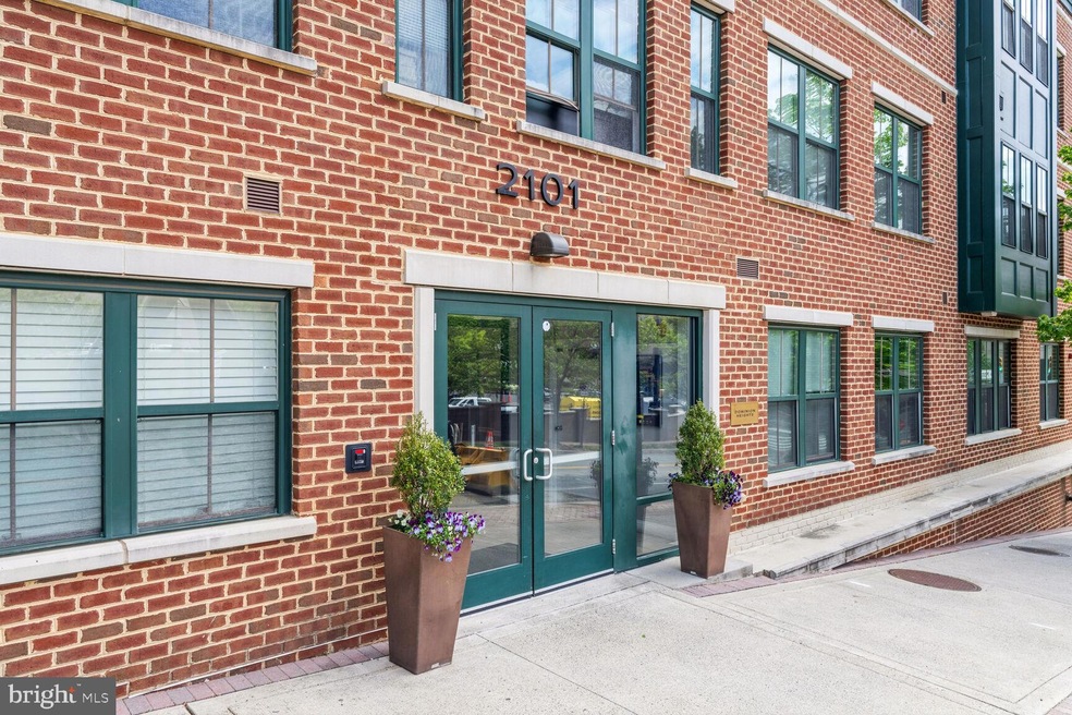 Dominion Heights unit 312, Arlington, VA 22207 - photo 1