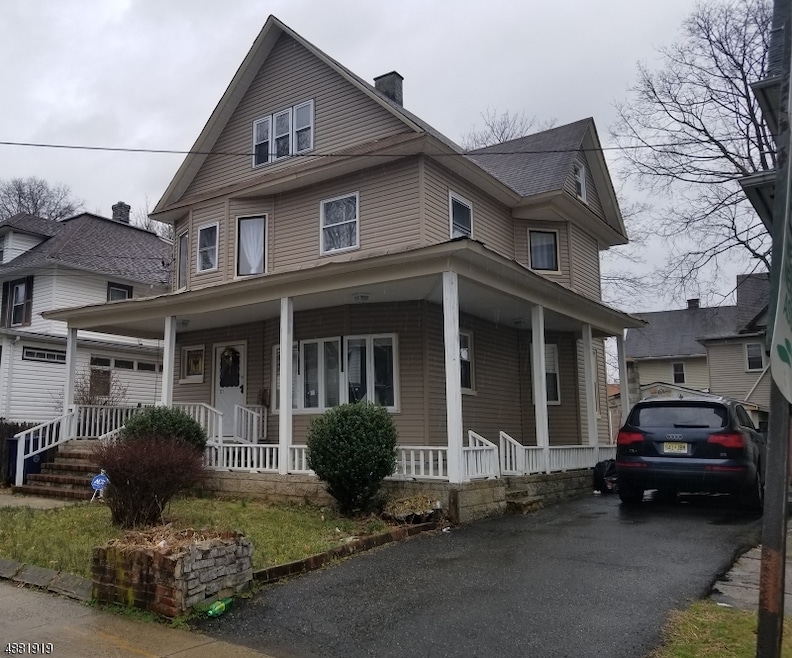 727 W 4th St, Plainfield, NJ 07060 - photo 1