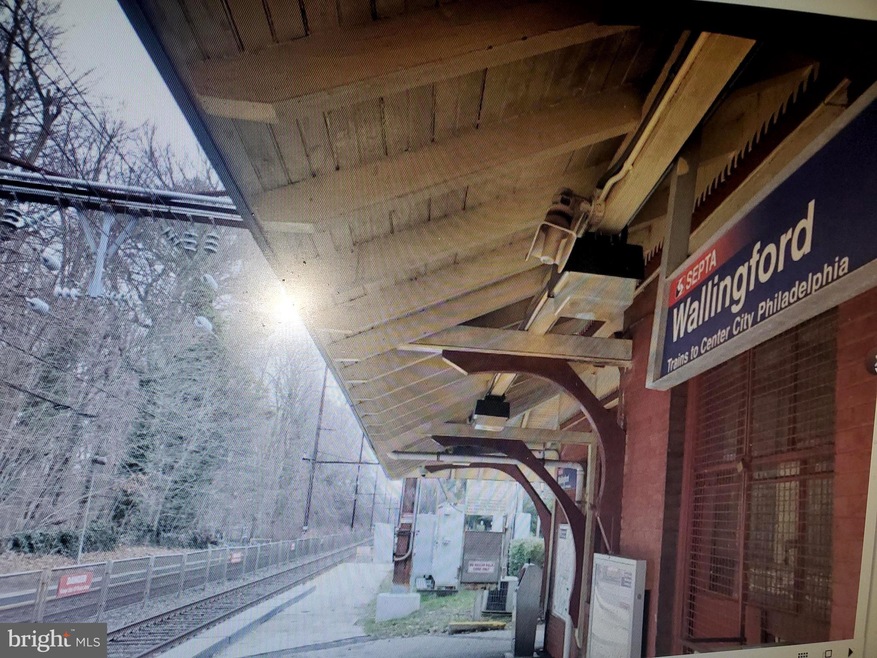 212 Walnut Rd, Wallingford, PA 19086 - photo 1