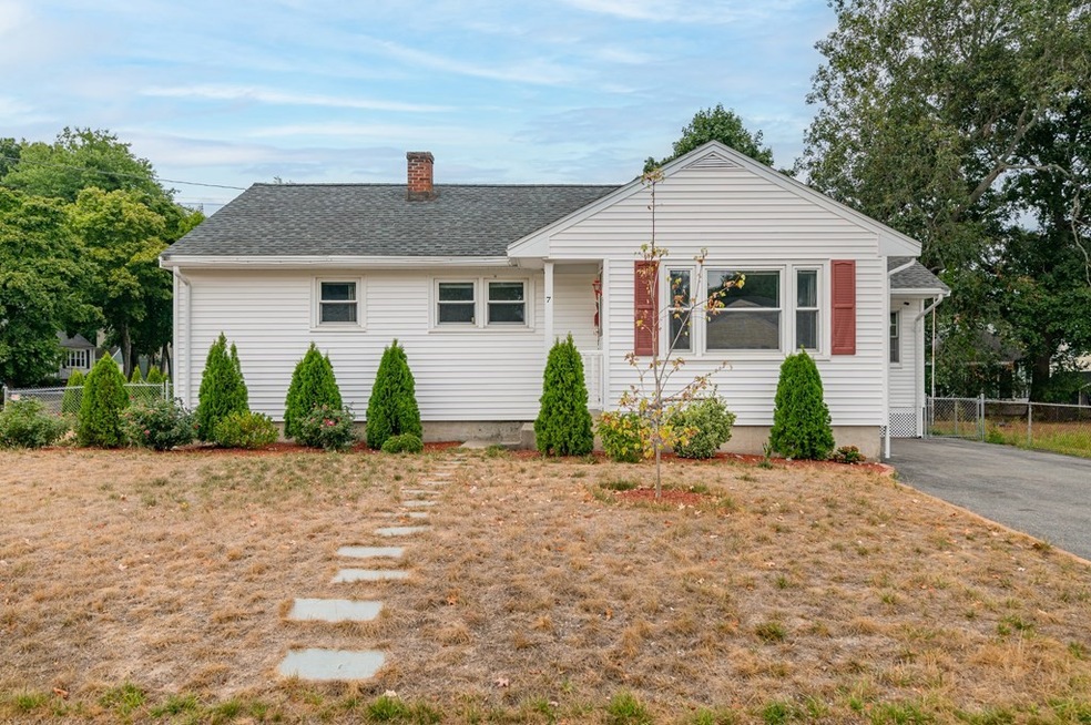 7 Charlotte Ln, Randolph, MA 02368 - photo 1