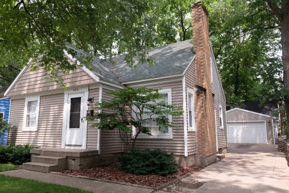 935 Merrifield-4