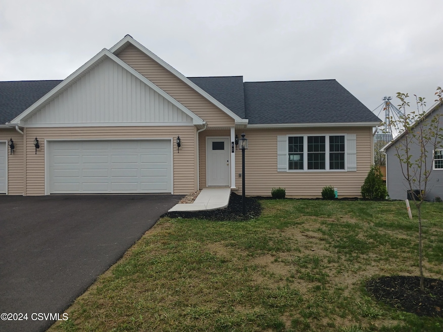 81 Saint Andrews Way, Monroe Township, PA 17870 - photo 1