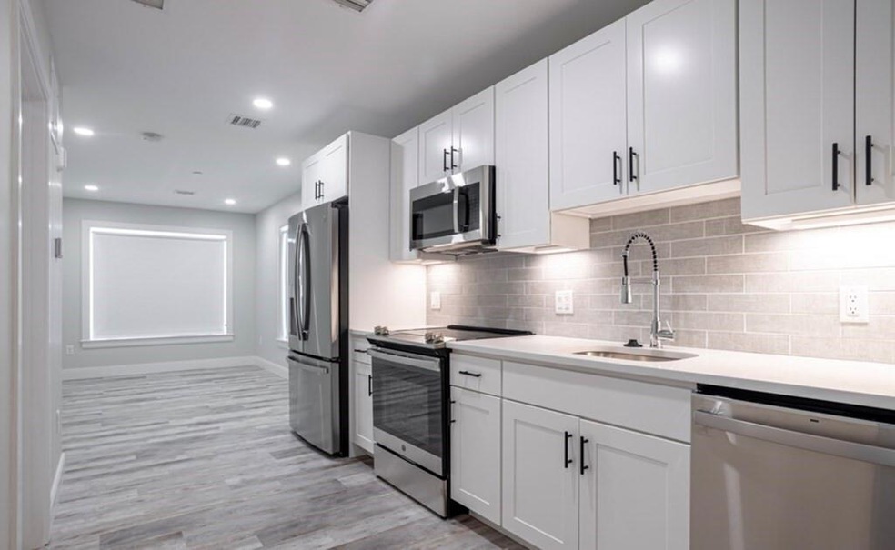 200 Old Colony Ave unit 505, Boston, MA 02127 - photo 1