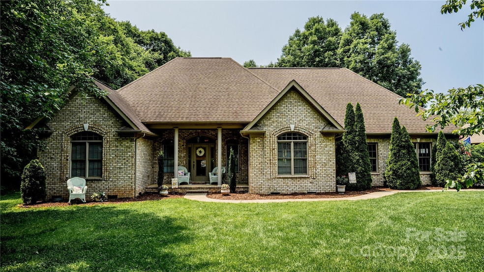 Sold $405,000 • Co-Listing Agent