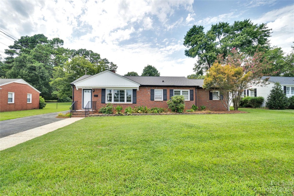 939 Radio Rd, Statesville, NC 28677 - photo 1