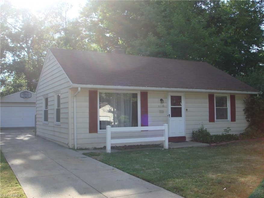 Welcome home to 1110 Worton in beautiful Mayfield 