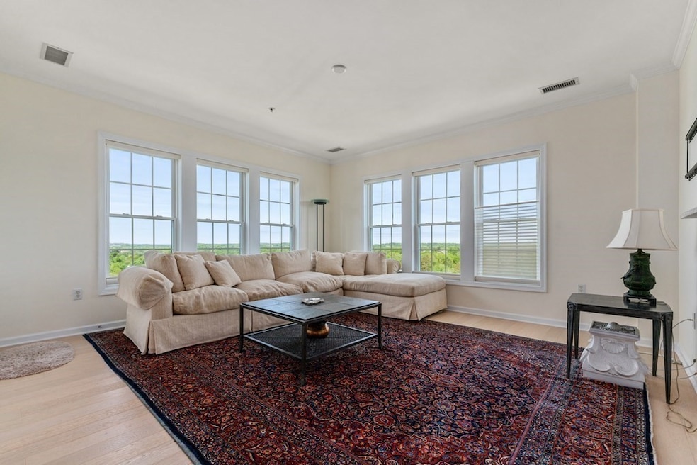 87 Clocktower Dr unit 2309, Waltham, MA 02452 - photo 1