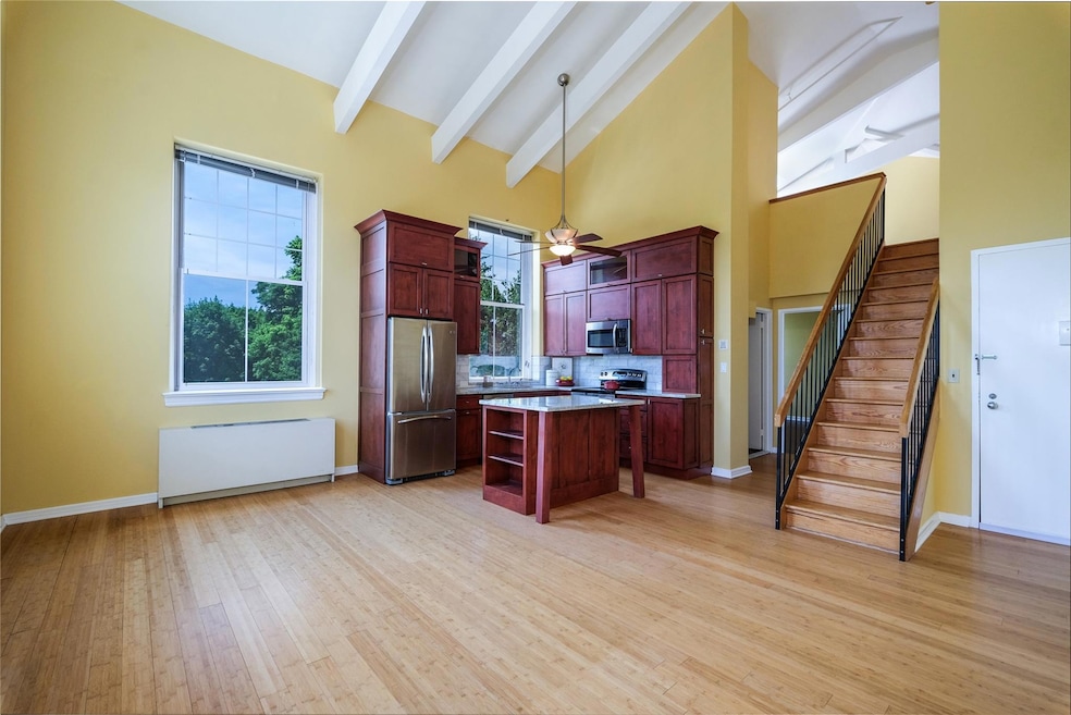Pending $289,000