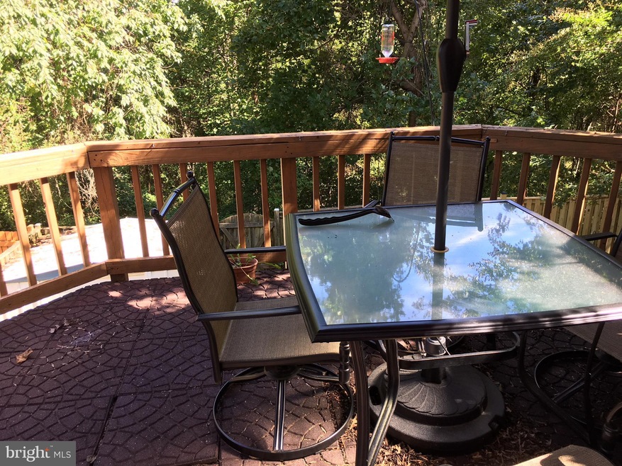 5717 Mason Bluff Dr, Burke, VA 22015 - photo 1