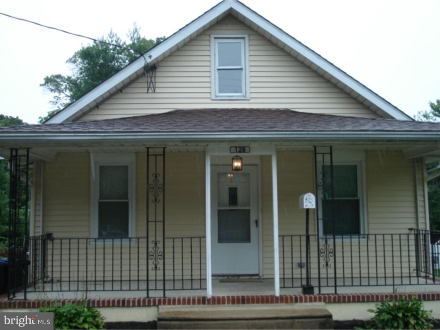 129 E Linden Ave, Lindenwold, NJ 08021 - photo 1