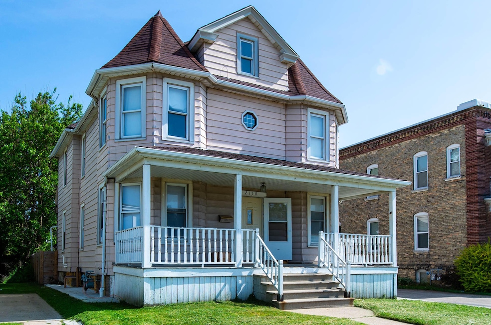 2110 54th St -27