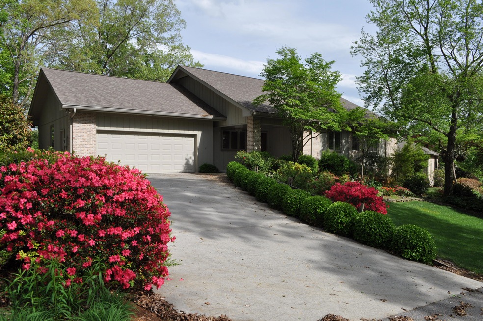 210 Kiyuga Ln, Loudon, TN 37774 - photo 1