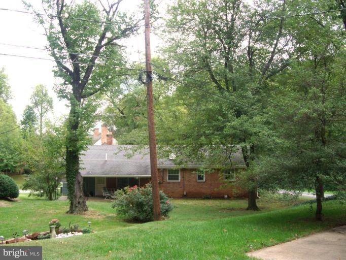 5901 Linthicum Ln, Linthicum Heights, MD 21090 - photo 1