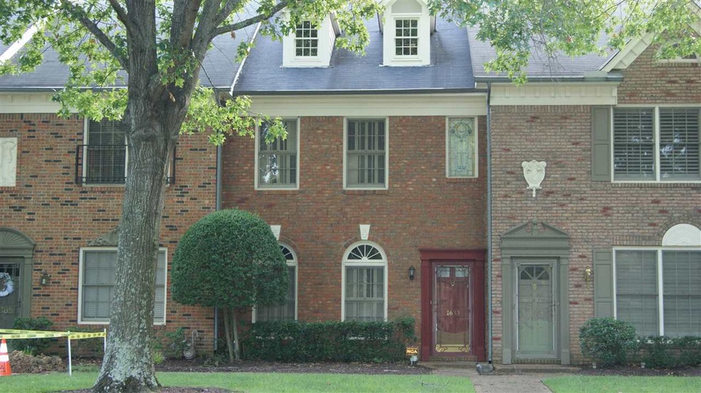 If you are looking for a well ran condominium comm