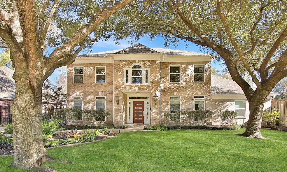 4502 Belle Glade Dr, Houston, TX 77018 - photo 1