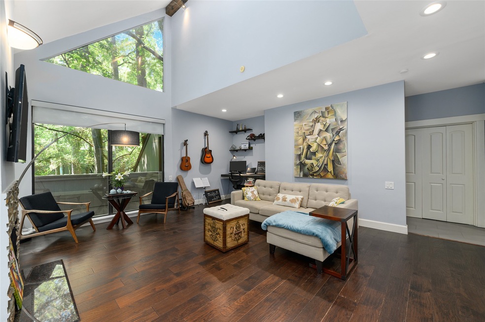 291 Litchfield Ln, Houston, TX 77024 - photo 1