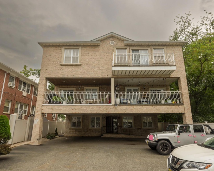 724 Westfield Ave unit 2, Elizabeth, NJ 07208 - photo 1