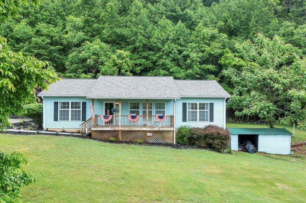 Welcome to 2797 Mountain Valley Rd.