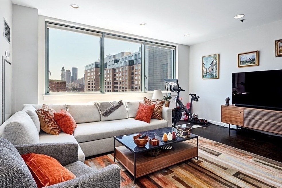 Sold $964,500 • Co-Listing Agent